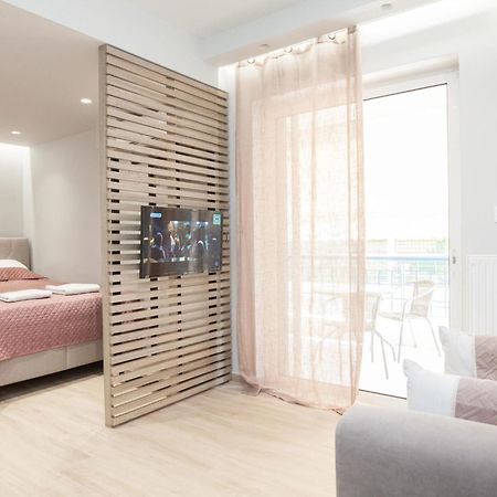 Petralona Gem Hotel-Style Studio With Balcony Atene Esterno foto