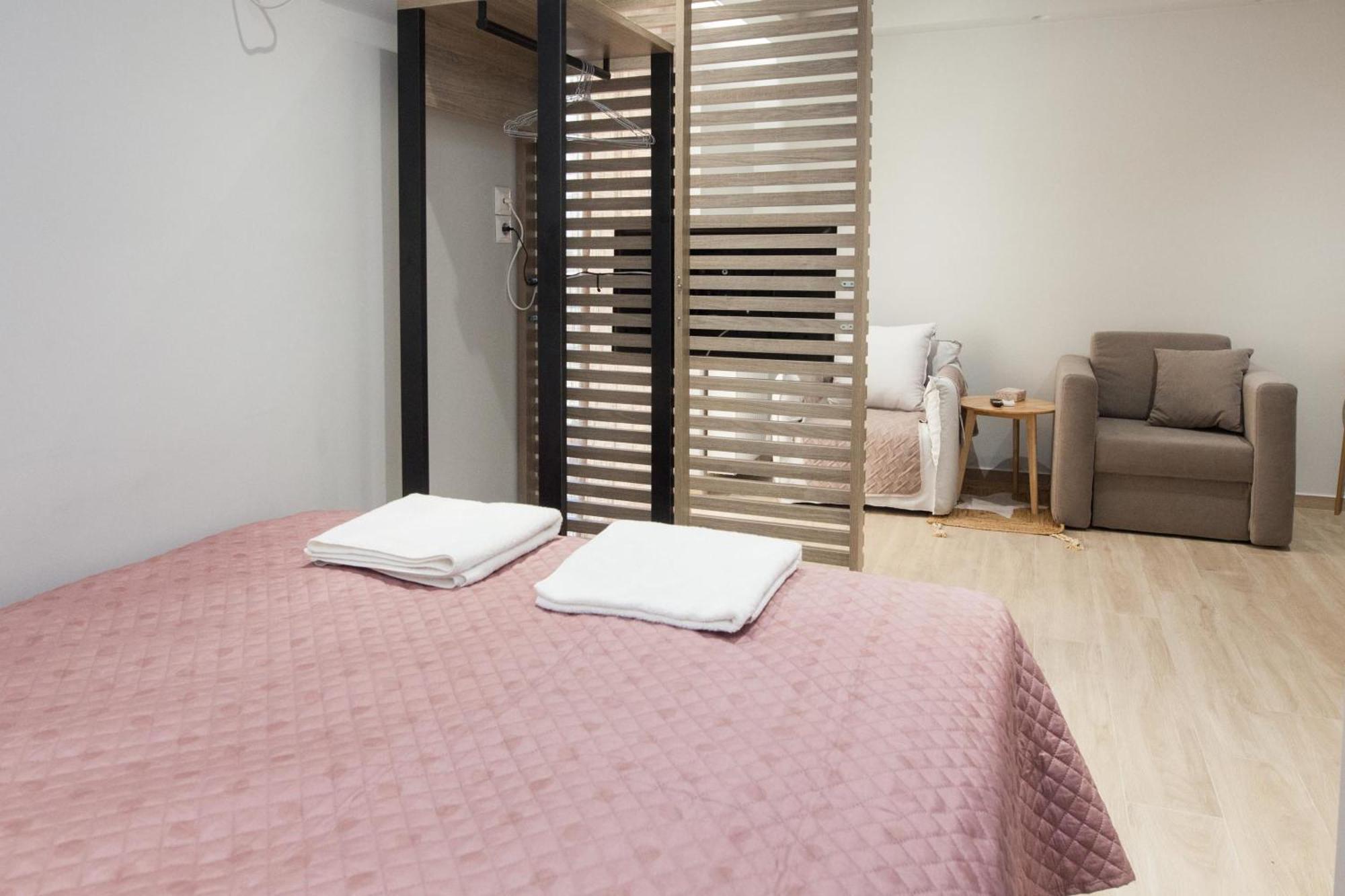 Petralona Gem Hotel-Style Studio With Balcony Atene Esterno foto