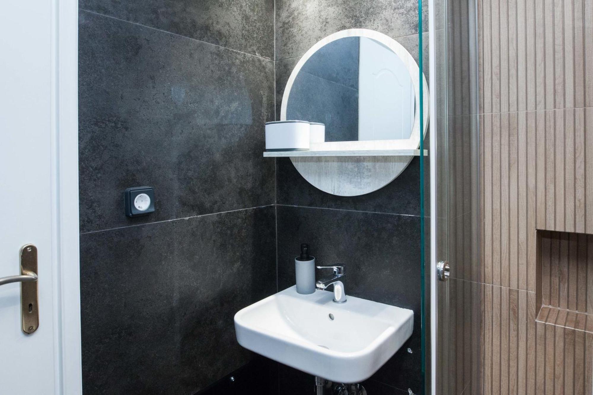 Petralona Gem Hotel-Style Studio With Balcony Atene Esterno foto