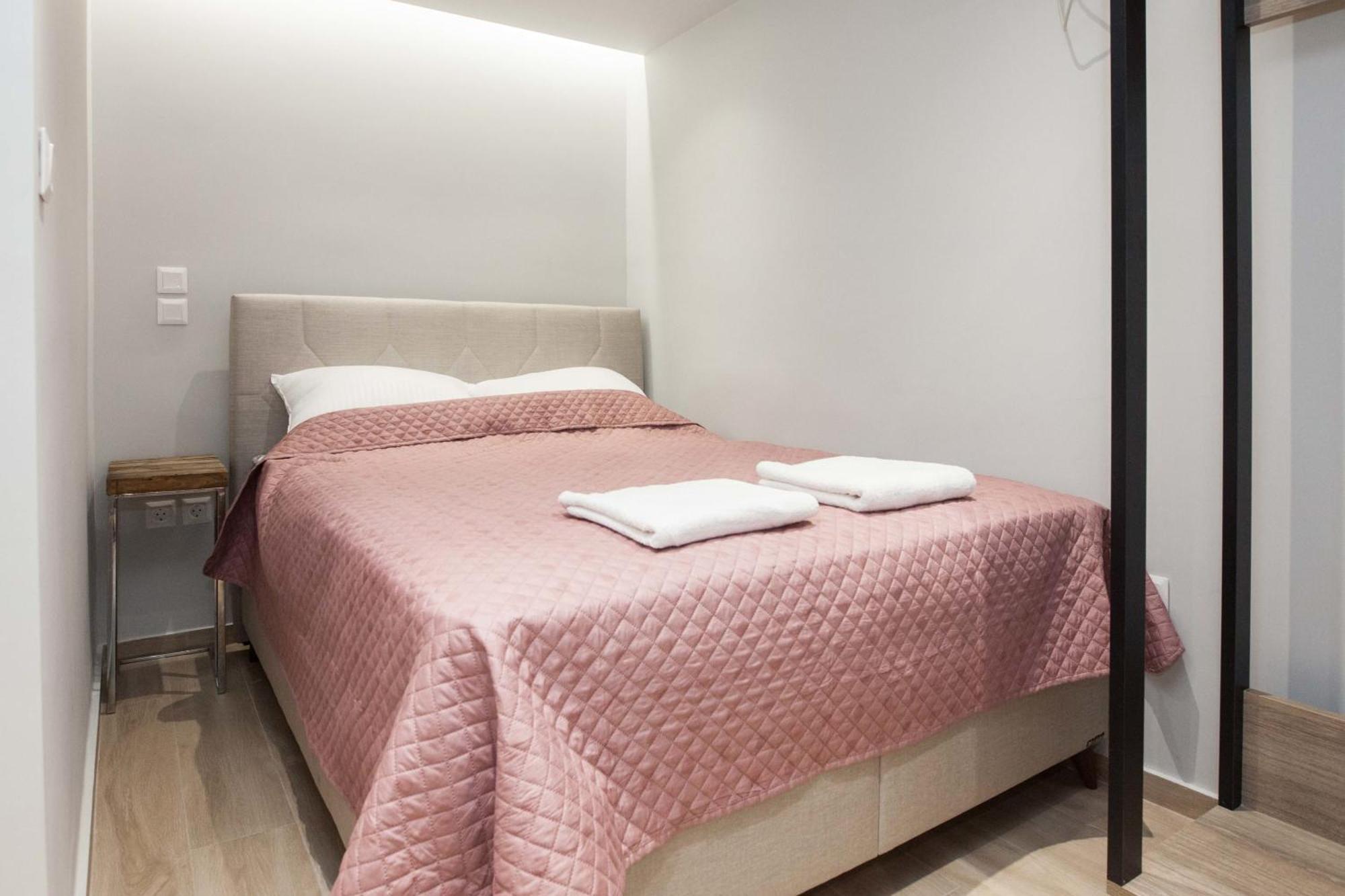 Petralona Gem Hotel-Style Studio With Balcony Atene Esterno foto